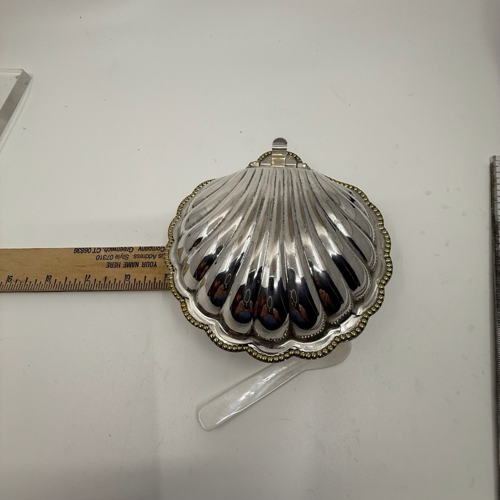 VINTAGE E & JL (E&J LEEK) SILVER PLATE CLAM SHELL BUTTER DISH W/ FROSTED GLASS - Picture 16 of 16